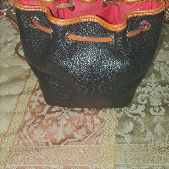 Kendall Drawstring Crossbody - Picture 4 of 5